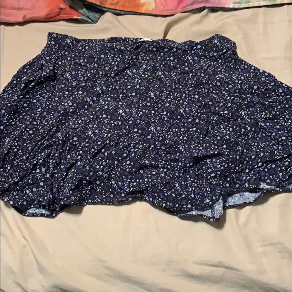 American Eagle women’s floral skirt